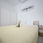 Luxury Golden Dreams *